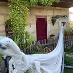 Casa Da Aldeia Da Avo 住宿加早餐酒店 4*