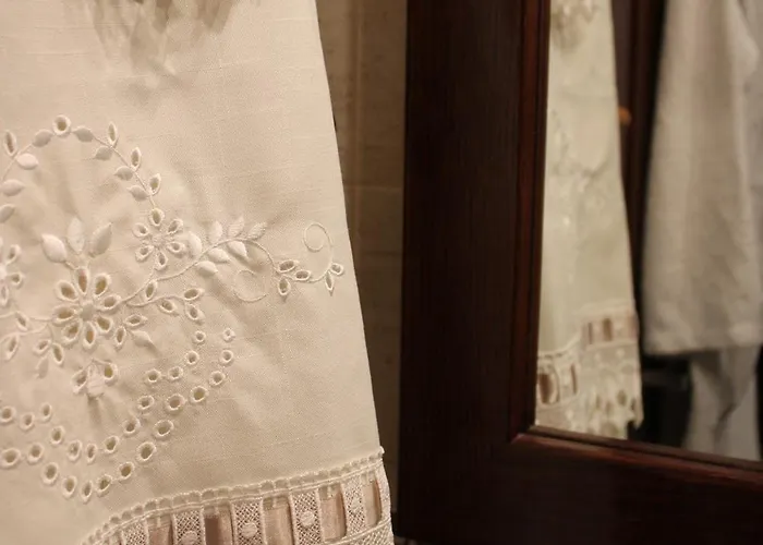 住宿加早餐酒店 Casa Da Aldeia Da Avo 4*