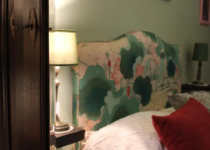 Casa Da Aldeia Da Avo 住宿加早餐酒店 4*